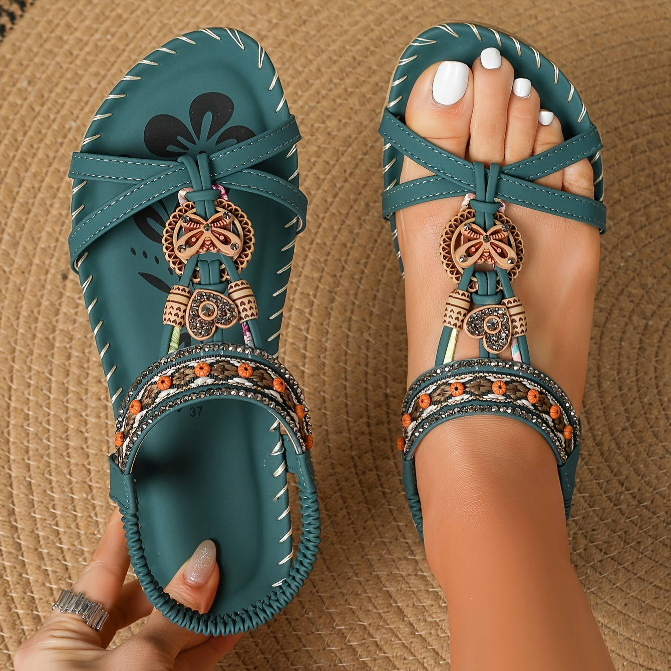 THE BUTTERFLY SLIDES