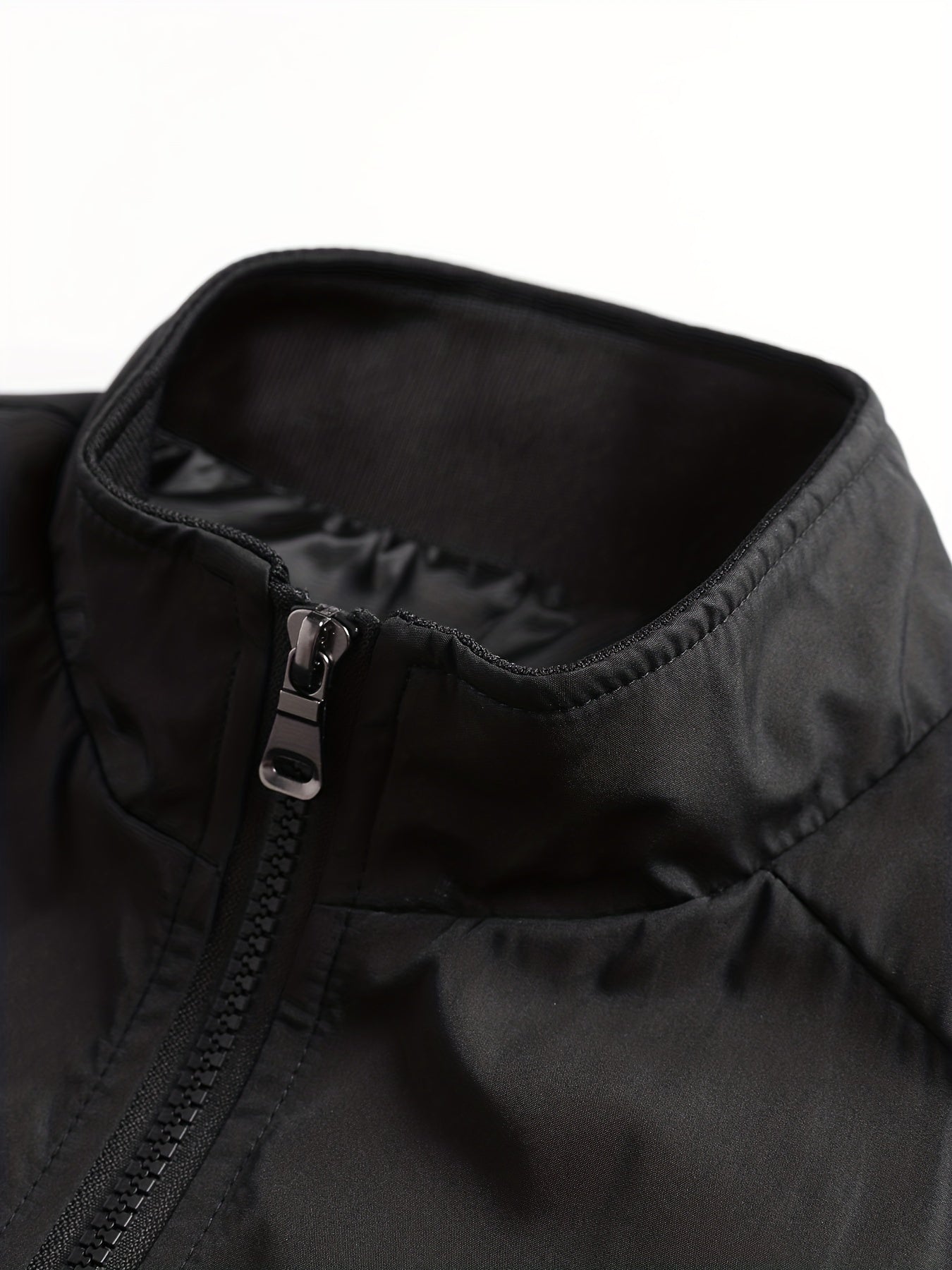 THE CLASSIC WINDBREAKER