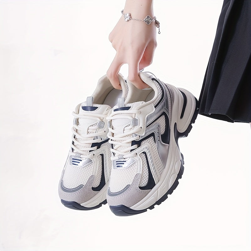 THE RETRO TRAINERS