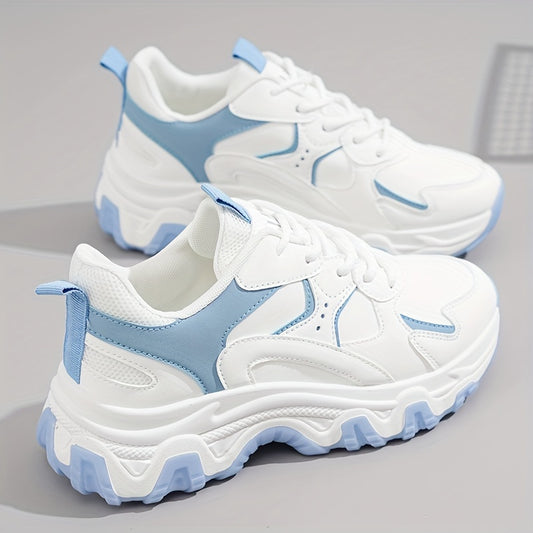 THE CASUAL LADY SNEAKERS