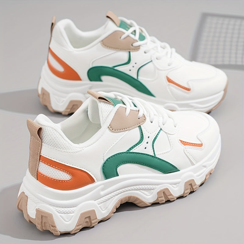 THE CASUAL LADY SNEAKERS