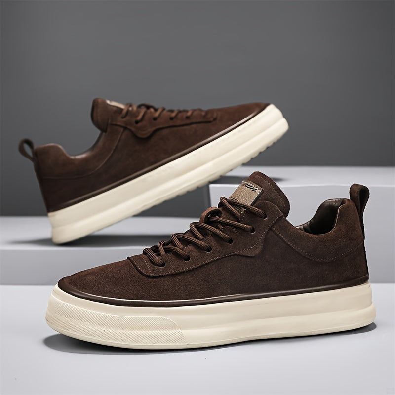 THE CASUAL SNEAKERS